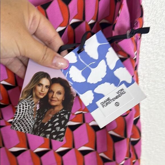 NWT-Diane Von Furstenberg Pink and Red Geometric Dress- Size 14 - Picture 3 of 7